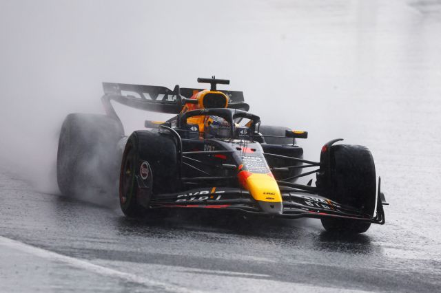 Aston Martin использовал слухи о переходе Макса Ферстаппена из Red Bull для привлечения инвесторов. Как это повлияло на Формулу 1 и что говорят эксперты