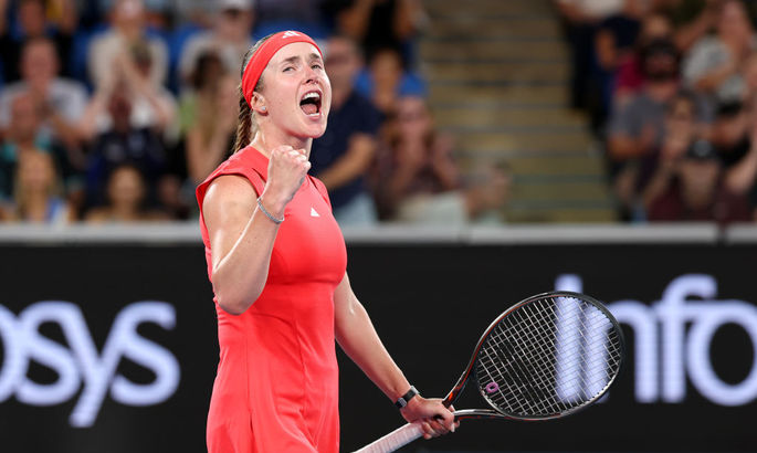 Элина Свитолина победила россиянку на Australian Open-2025, оставив послание 'Дух Украины'. Её триумф стал символом стойкости и борьбы Украины.