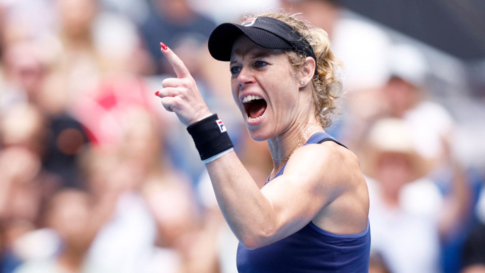 Немка Лаура Зигемунд сенсационно обыграла китаянку Чжэн Циньвэнь на Australian Open 2025! Узнайте все подробности и планы на следующий раунд.