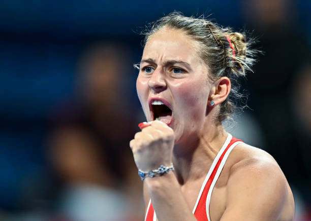 Марта Костюк сыграет с Дарьей Сэвилл в 1/16 финала WTA 500 в Мериде. Украинка – фаворитка, но австралийка может навязать борьбу. Начало в 22:00.