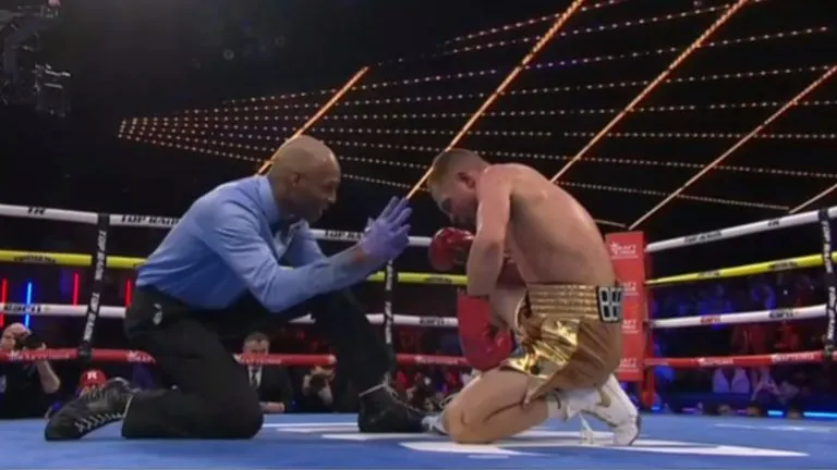 Бериник – Кейшон Дэвис: нокаут в 4-м раунде и потеря титула WBO