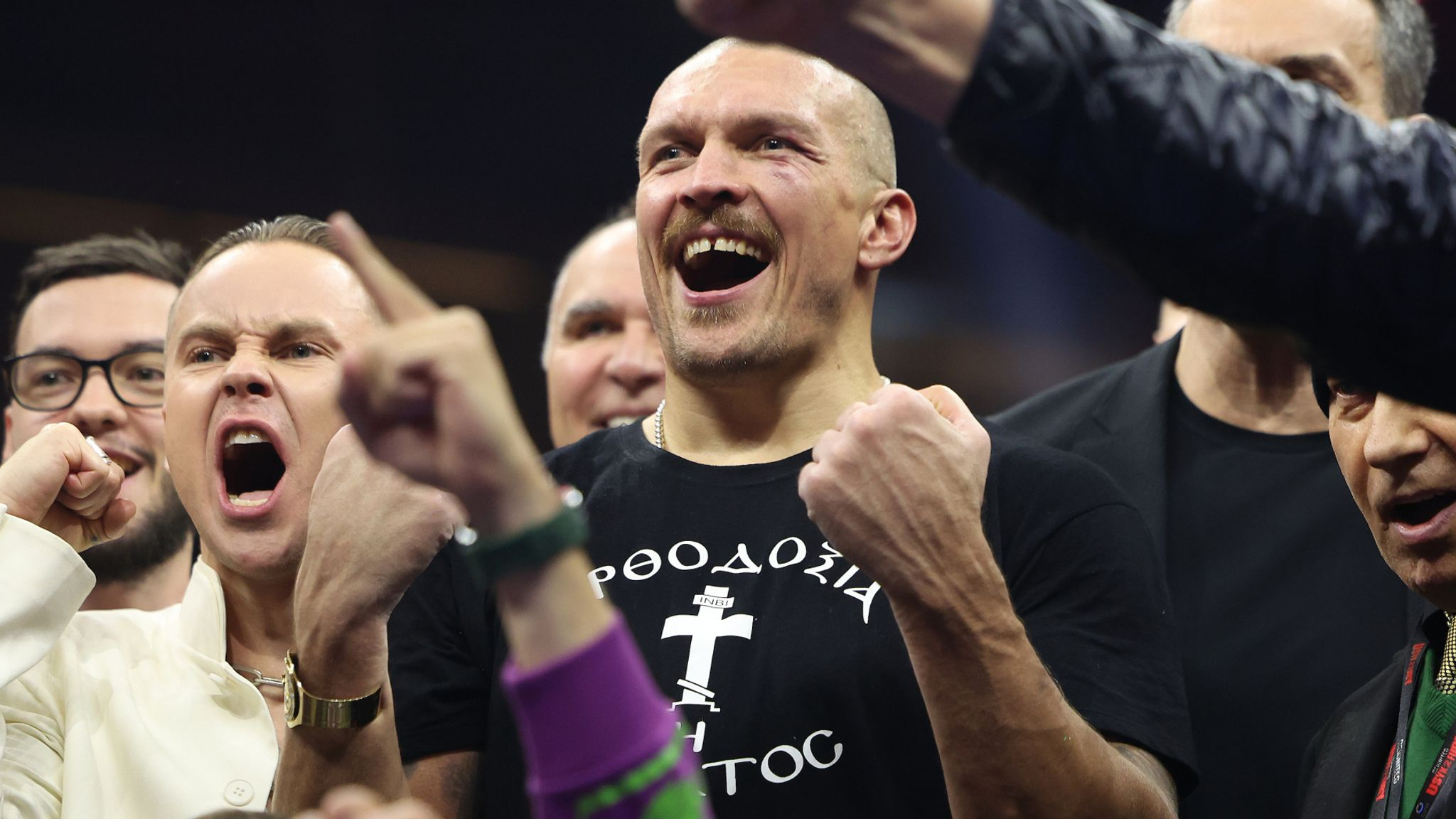 Александр Усик завершает карьеру, проведя два боя. Следующим соперником станет победитель пары Дюбуа – Паркер. Чемпион намерен уйти непобежденным.