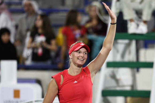 Американка Эшлин Крюгер стала первой финалисткой WTA 500 в Абу-Даби, обыграв Линду Носкову. Впервые в карьере она сыграет в финале на турнире этой категории.