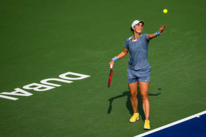 Ангелина Калинина проиграла Виктории Азаренко на WTA 1000 в Дубае, ведя 6:2, 5:2. Итог встречи, разбор матча и следующая соперница Азаренко.