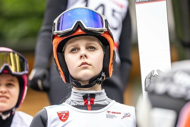 15-летняя Карина Козлова впервые представит Украину на ЧМ-2025 по лыжному двоеборью среди женщин. Ранее она успешно выступила на этапах Континентального кубка.