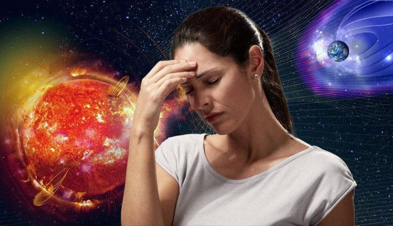 Сегодня, 20 марта 2025 года, магнитная буря достигла пика. Как она влияет на здоровье, энергосистемы и навигацию, чем опасны магнитные бури 20 и 21 марта и какие меры помогут минимизировать последствия?