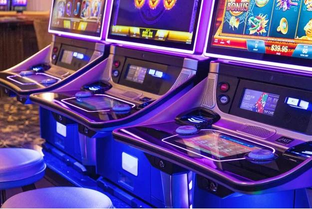 Онлайн-казино Favbet впевнено тримає позиції серед українських гравців завдяки хітам, як-от Aviator, Sweet Bonanza, Book of Ra та інші популярні тайтли.