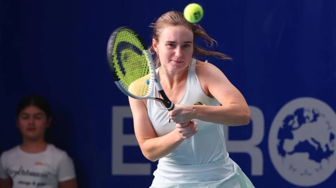 Дарья Снигур стартовала с победы на Ролан Гаррос