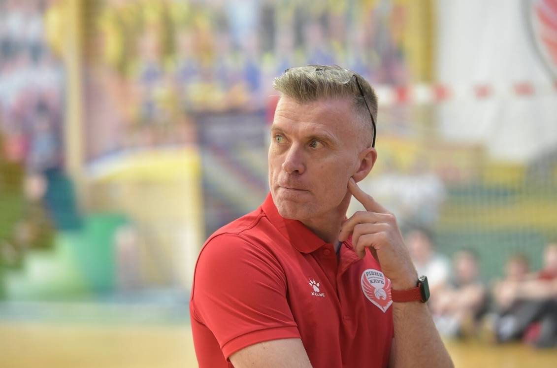 ФБУ дисквалифицировала двух тренеров на год за подкуп судьи в юношеском баскетболе