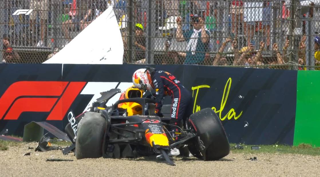 Болид Red Bull разбит, пилот не пострадал – инцидент в Формуле-1
