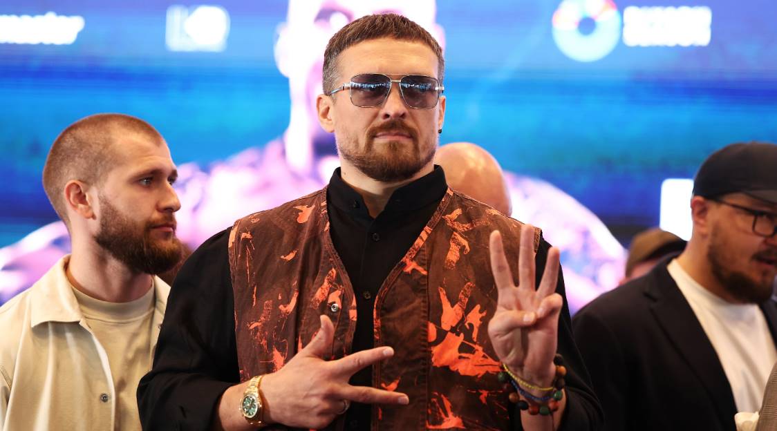 Отказ Усика от титула WBO приблизил возможную трилогию с Тайсоном Фьюри, который намекает на возвращение и стремится к третьему бою против украинца.