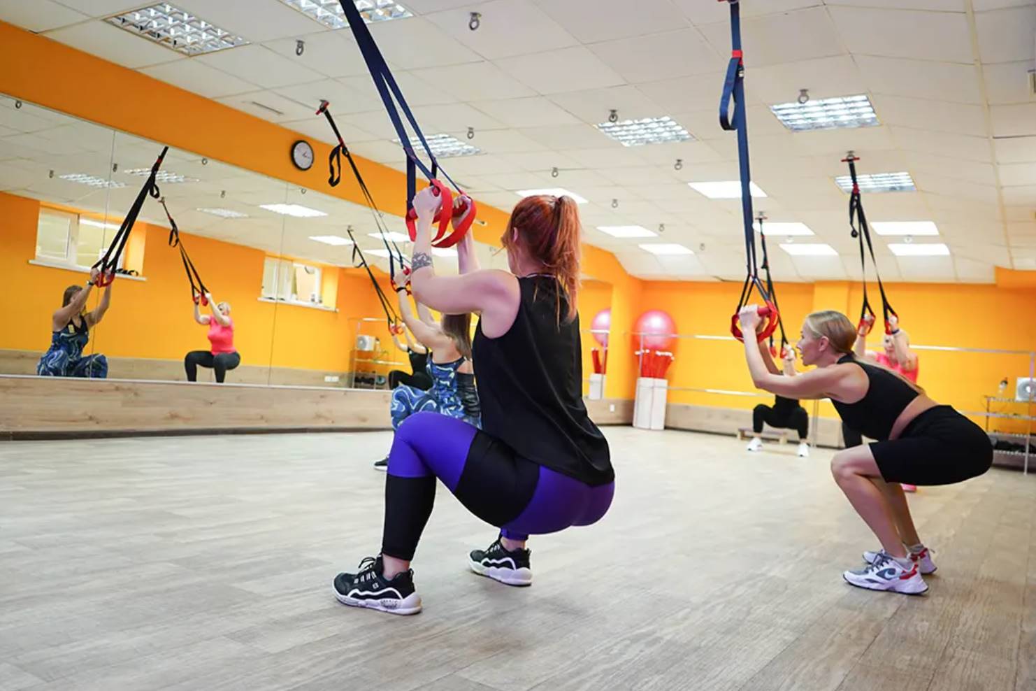 Тренировки с TRX — это эффективный метод развития силы, гибкости и выносливости с использованием специальных петель. Узнайте больше!