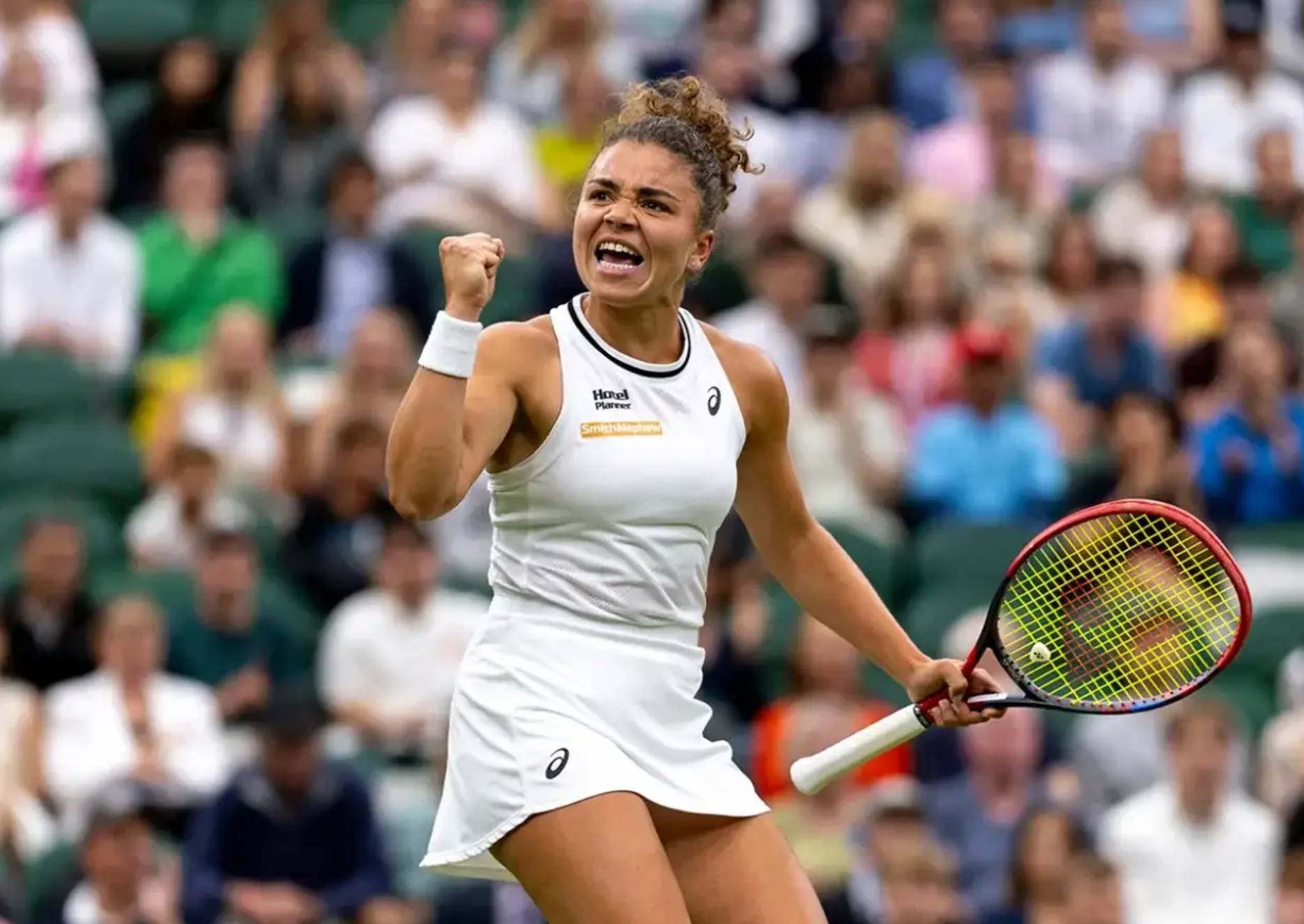 На турнире WTA 500 в Бад-Хомбурге определились полуфиналистки: Паолини, Швёнтек, Пегула и Носкова. Матчи за выход в финал пройдут скоро.