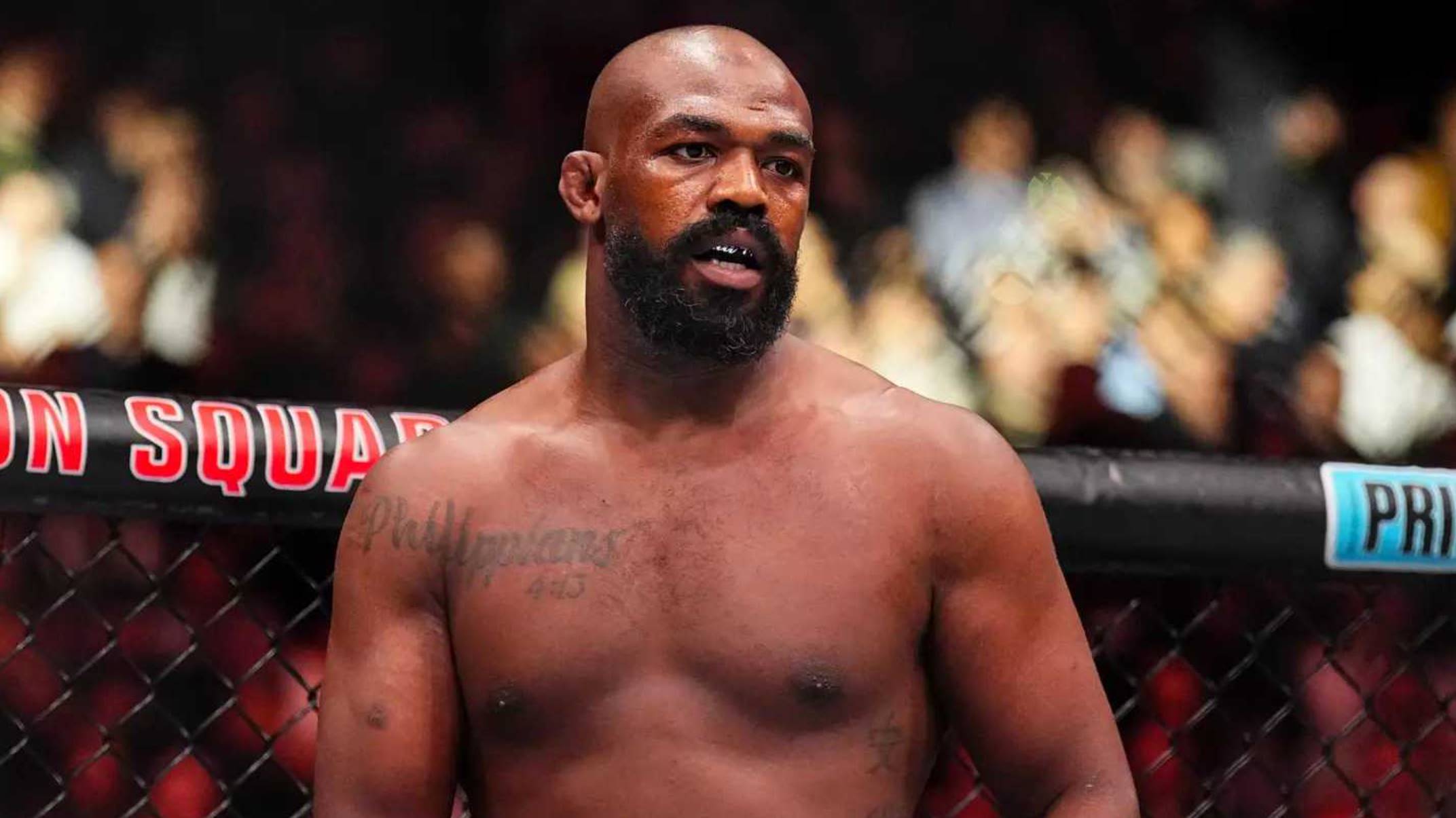 Джон Джонс завершил карьеру в UFC. Легендарный боец покинул спорт с четырьмя титулами, 22 победами и рекордами в двух весовых категориях.