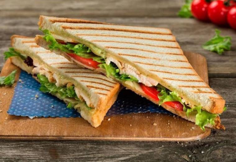 Узнайте, что такое перекусы, как они влияют на организм спортсмена и какие варианты подходят для активного образа жизни.