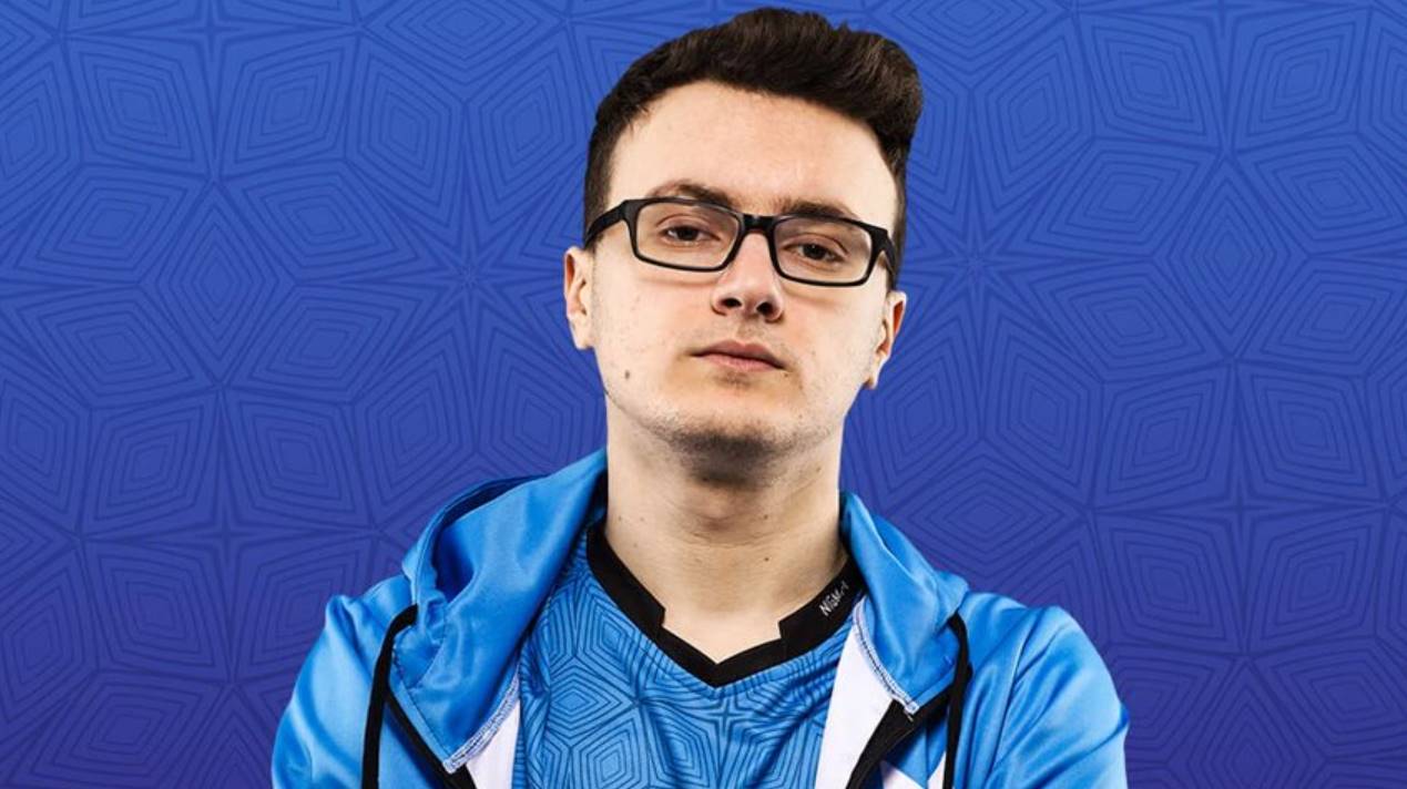 Узнайте, кто такой Miracle — Амер Аль-Баркави: биография, доход, карьера в Dota 2, личная жизнь и достижения игрока мирового уровня.