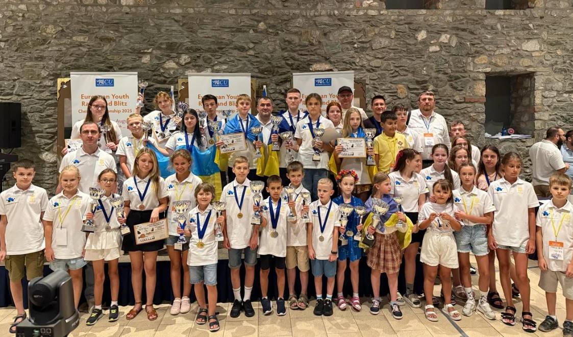 Украинские шахматисты выиграли 22 медали на юношеском чемпионате Европы по рапиду и блицу в разных возрастных категориях, продемонстрировав высокий уровень игры