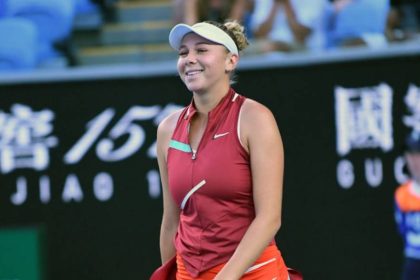 Финал US Open 2025: Арина Сабаленка сыграет против Аманды Анисимовой. Обе теннисистки одержали победы в полуфиналах в трёх сетах после поражения в первом.