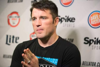 Бывший звёздный претендент UFC Чейл Соннен дважды отключился в бою с Крейгом Джонсом на турнире CJI 2, попав на удушающие приёмы.