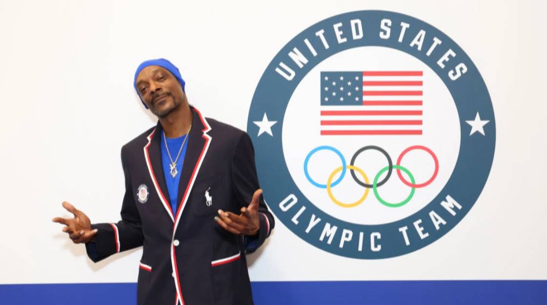 Снуп Догг станет обозревателем NBC на зимней Олимпиаде-2026 в Милане и Кортина-д’Ампеццо. Это уже второй опыт рэпера на Олимпийских играх.