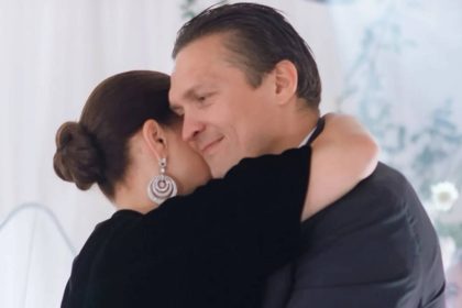 Александр и Катерина Усик отпраздновали 16-ю годовщину свадьбы в Киеве — с романтическим ужином, танцами и тёплой семейной атмосферой.