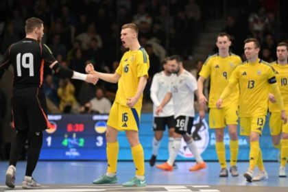 Сборная Украины по футзалу узнала соперников на Евро-2026: команда сыграет в группе B с Литвой, Чехией и Арменией. Турнир пройдёт в январе-феврале.