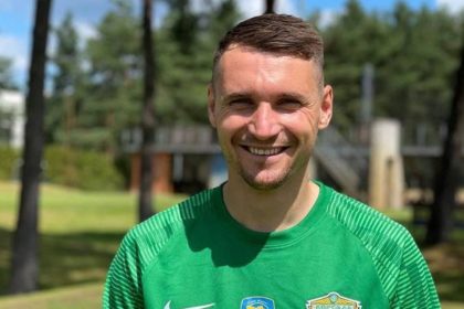 Бывший игрок «Динамо» и сборной Украины Денис Олейник стал тренером финского клуба СІК, подписав двухлетний контракт и возглавив вторую команду.