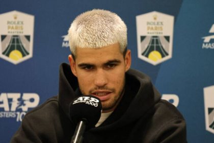 Карлос Алькарас рассказал о причинах поражения от Кэмерона Норри на ATP 1000 в Париже, отметив ошибки, плохое самочувствие и сложную статистику матча.
