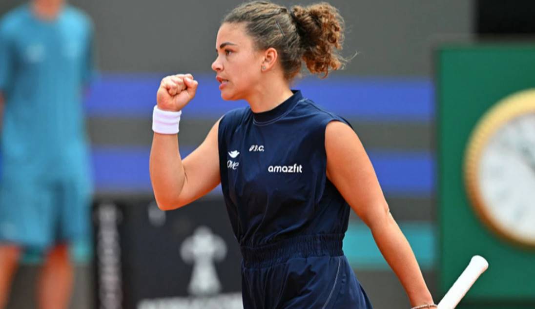 Определились полуфиналистки турнира WTA 1000 в Ухане: Соболенко, Пегула, Гофф и Паолини. Итальянка сенсационно разгромила Швёнтек 6:1, 6:2.