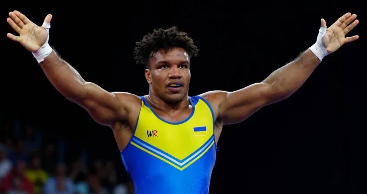 Украинский борец Жан Беленюк — олимпийский чемпион, многократный призёр, народный депутат. Узнайте биографию, достижения и что он делает после спорта.
