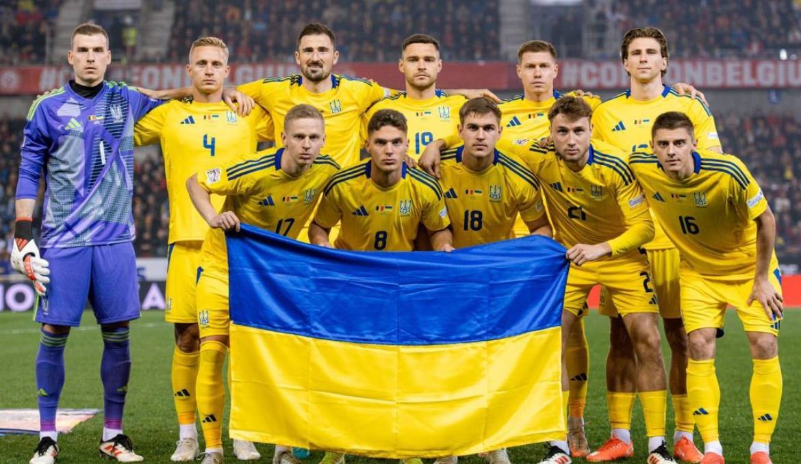 Сборная Украины готовится к ноябрю перед матчами ЧМ 2026: кто будет в окончательной заявке, как выглядит конкуренция и тактические предпосылки.