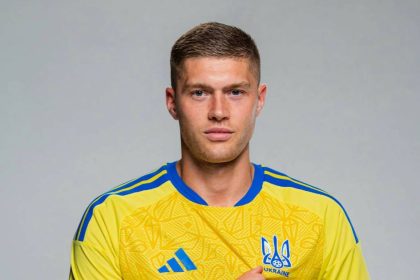 Артем Довбик пропускает решающие матчи отбора ЧМ-2026 из-за травмы. Его заменяет Назар Волошин из «Динамо».