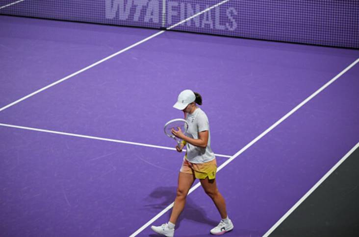 Ига Свёнтек сыграет с Аманадой Анисимовой 5 ноября на Итоговом турнире WTA 2025. Матч начнётся в 17:30 Киев. Смотреть онлайн в Украине: Setanta Sports.