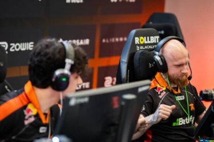 Украинская команда fnatic победила французский 3DMAX 13:6 на старте Budapest Major по CS2. Турнир идёт с 24 ноября по 14 декабря.