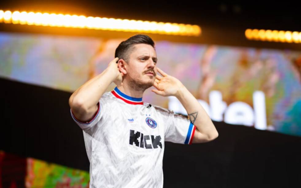 Vitality обыграли Astralis 2:1 и вышли в полуфинал IEM Chengdu 2025, где встретятся с MOUZ за право сыграть в гранд-финале турнира 9 ноября.