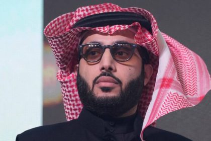 Турки Аль-Шейх анонсировал масштабные боксерские события с Джошуа в Саудовской Аравии и Лондоне, включая один из крупнейших боев в истории бокса.