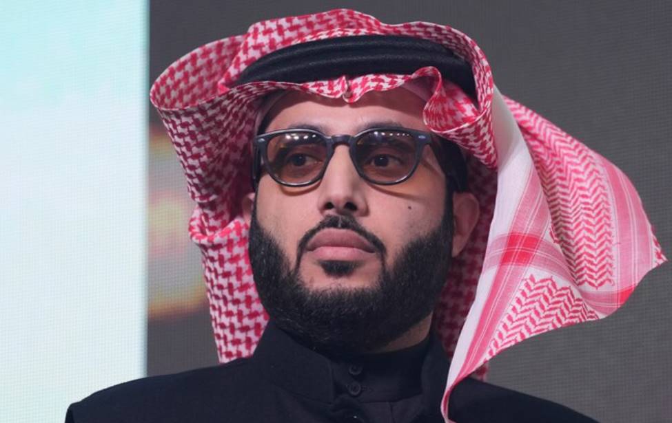 Турки Аль-Шейх анонсировал масштабные боксерские события с Джошуа в Саудовской Аравии и Лондоне, включая один из крупнейших боев в истории бокса.