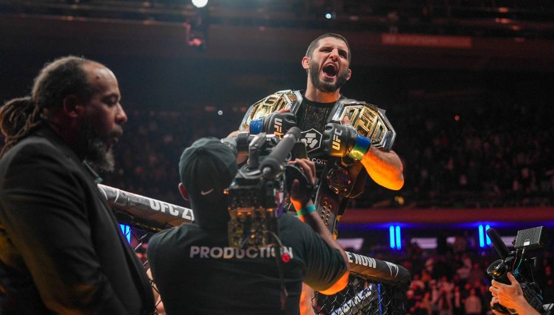 Ислам Махачев победил Деллу Маддалену и стал новым чемпионом UFC полусреднего веса, выиграв бой единогласным решением судей 50:45.