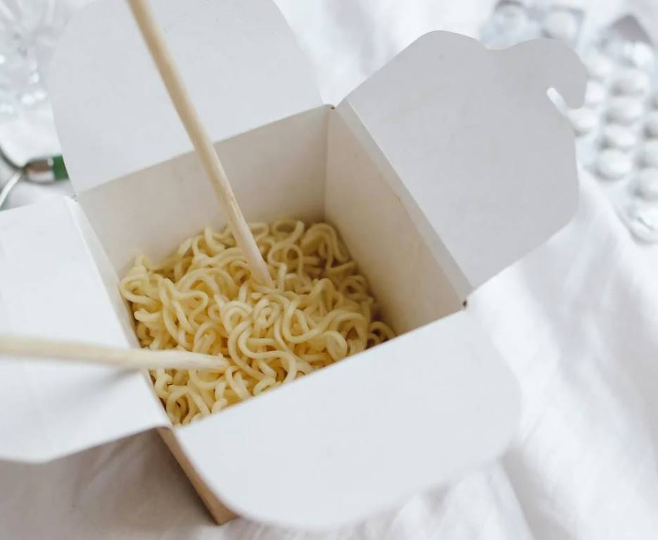 Что такое ультра-обработанные продукты, как они производятся и насколько доказан их вред для здоровья человека.