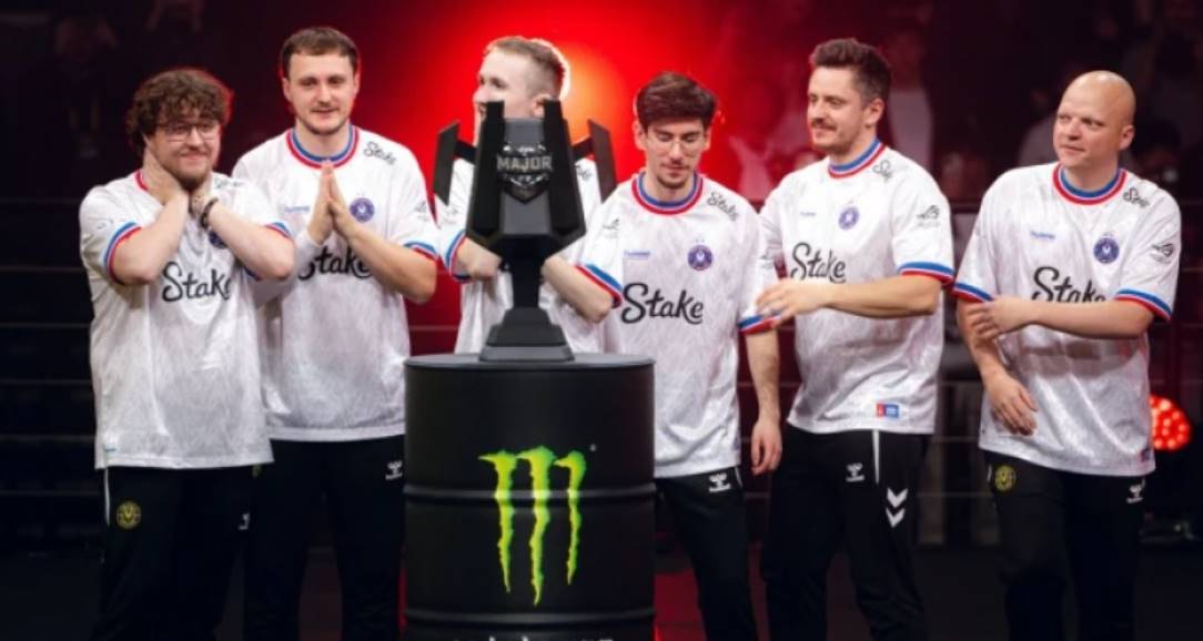 Vitality обыграли Faze Clan со счетом 3:1 в финале StarLadder Budapest Major 2025 по CS2, завоевав третий мейджор-трофей в истории клуба.