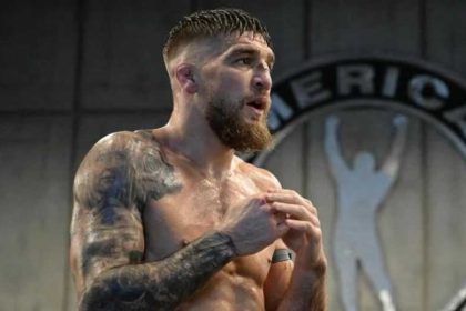 Ярослав Амосов получил бонус UFC 328 за победу над Хоэлем Альваресом. Украинец заработает 100 тысяч долларов за «Выступление вечера».