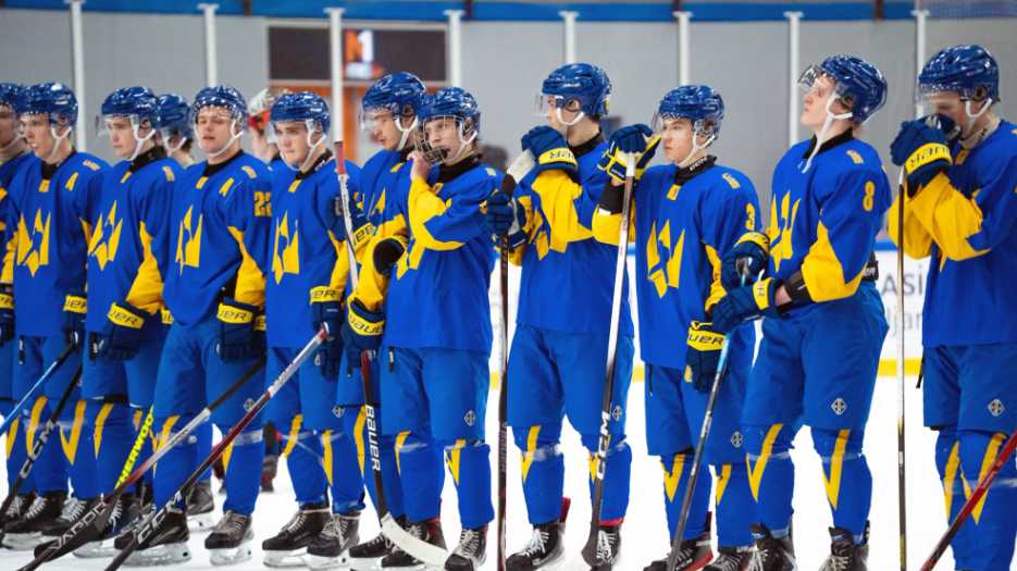 Украина обыграла Францию со счётом 3:2 на ЧМ-2026 U-20 по хоккею и сохранила место в дивизионе IA благодаря голу в последние секунды.