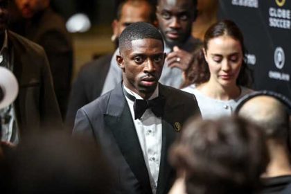 Усман Дембеле признан лучшим игроком мира 2025 года на Globe Soccer Awards. Француз получил первую награду, обойдя Витинью, Мбаппе, Рафинью и Ямаля.