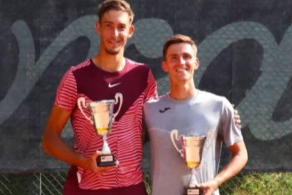 Украинские теннисисты Брайнін и Кравченко выиграли парный турнир ITF M15 в Шарм-эль-Шейхе, обыграв киприотов в финале по отказу соперников.