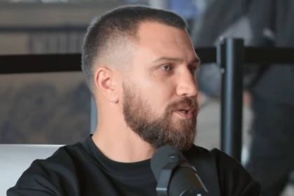 Инсайдер Майк Коппинджер назвал Эмануэля Наваррете возможным соперником Василия Ломаченко после решения украинца вернуться в бокс.