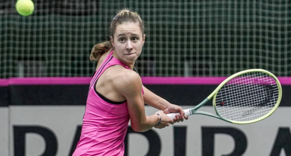 Украинская теннисистка Вероника Подрез одержала первую победу на турнире WTA 125 в Анже, обыграв россиянку Алину Чараеву 6:1, 6:1.