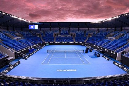 Определилась первая полуфинальная пара Australian Open 2026: Карлос Алькарас сыграет с Александром Зверевым после побед в 1/4 финала турнира.