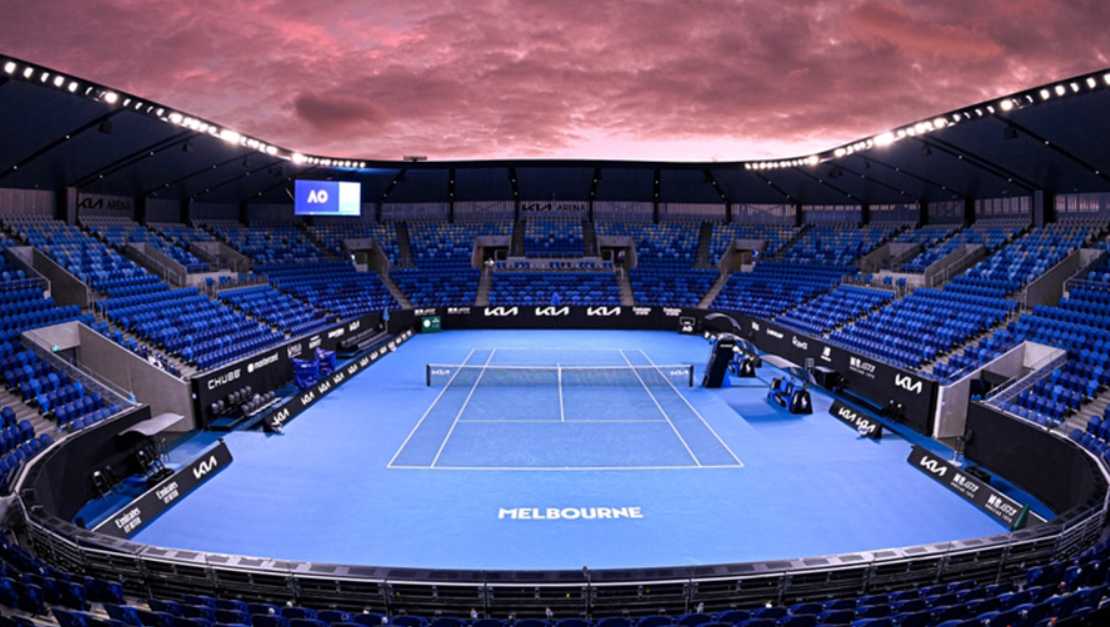 Определилась первая полуфинальная пара Australian Open 2026: Карлос Алькарас сыграет с Александром Зверевым после побед в 1/4 финала турнира.