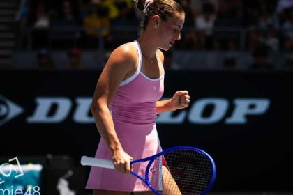 Марта Костюк проиграла Эльзе Жакемо в первом круге Australian Open, матч завершился со счетом 6:7, 7:6, 7:6 и длился 3 часа 26 минут.