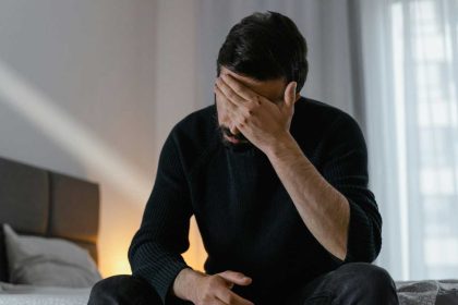 Можно ли заниматься спортом с похмелья: советы, риски и безопасные варианты тренировок для быстрого восстановления организма.